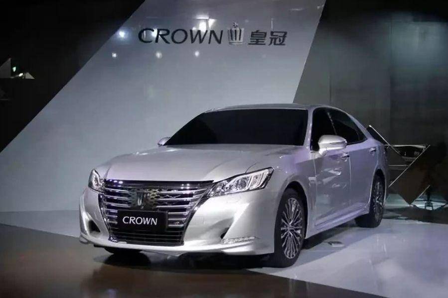 前驱亚洲龙接班后驱皇冠，丰田会改用这辆车作为品牌旗舰吗？