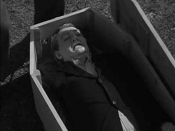 五十年前的这一天，最伟大的僵尸电影问世了