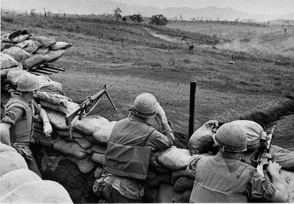 2万多人围攻6千美军，撤退的越军是如何“取胜”的？