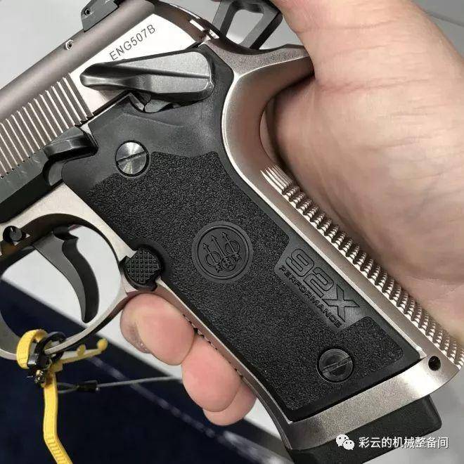 伯莱塔公司在2019年NRA枪展上推出两款新枪