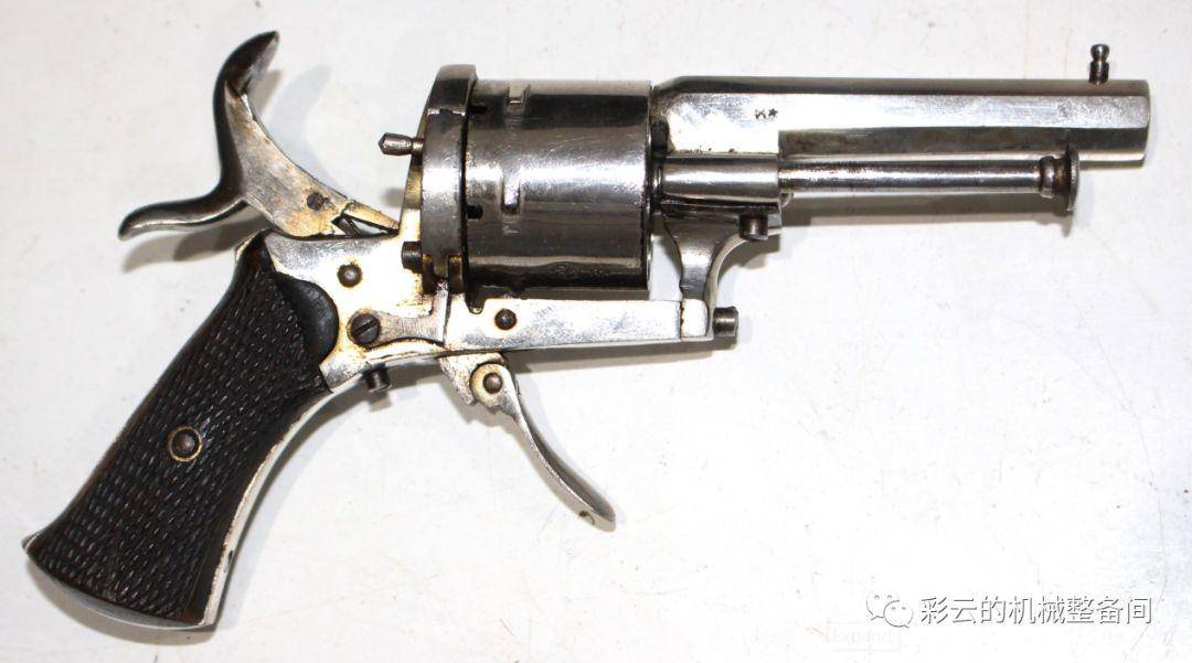 这支枪打死了梵高——介绍勒福舍边针发火转轮手枪。