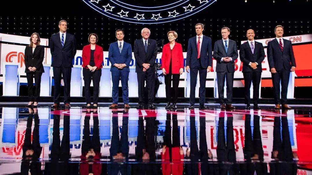 民主党初选辩论：拜登的失败和美国政治的极化