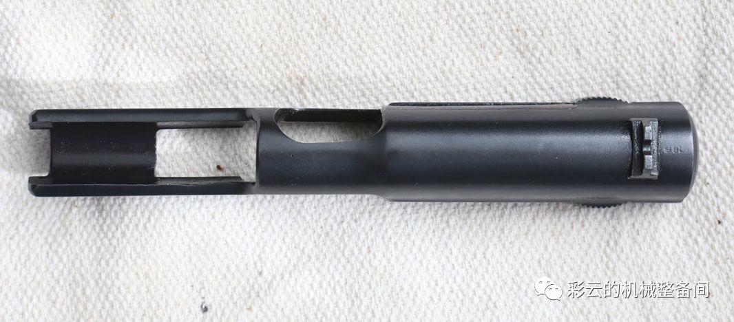 沈世昌的配枪“张嘴蹬”，究竟是哪一型？